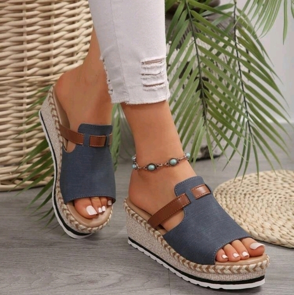 Summer Women Thick  Platform Wedge Heel SlippersOpen Toe One-Piece FashionSlides - Picture 1 of 5